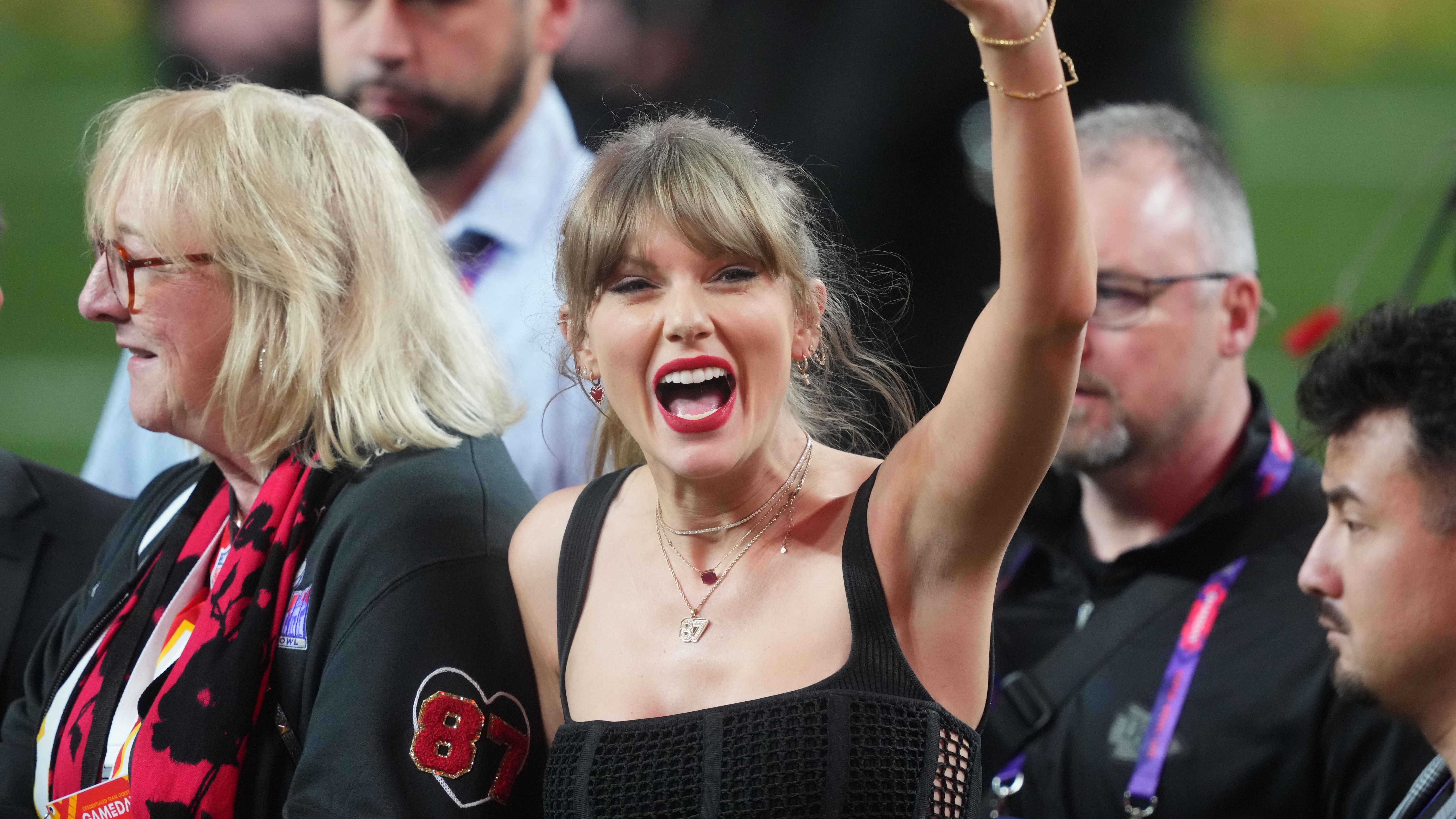 You Belong With Chiefs: Betting on Kansas City and Travis Kelce in the Taylor Swift Era | BetQL