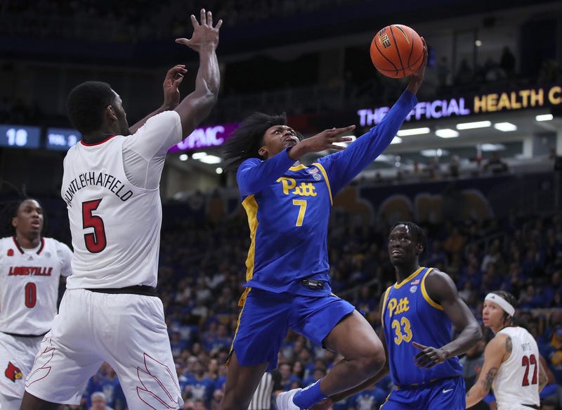 Bub Carrington layup vs Louisville