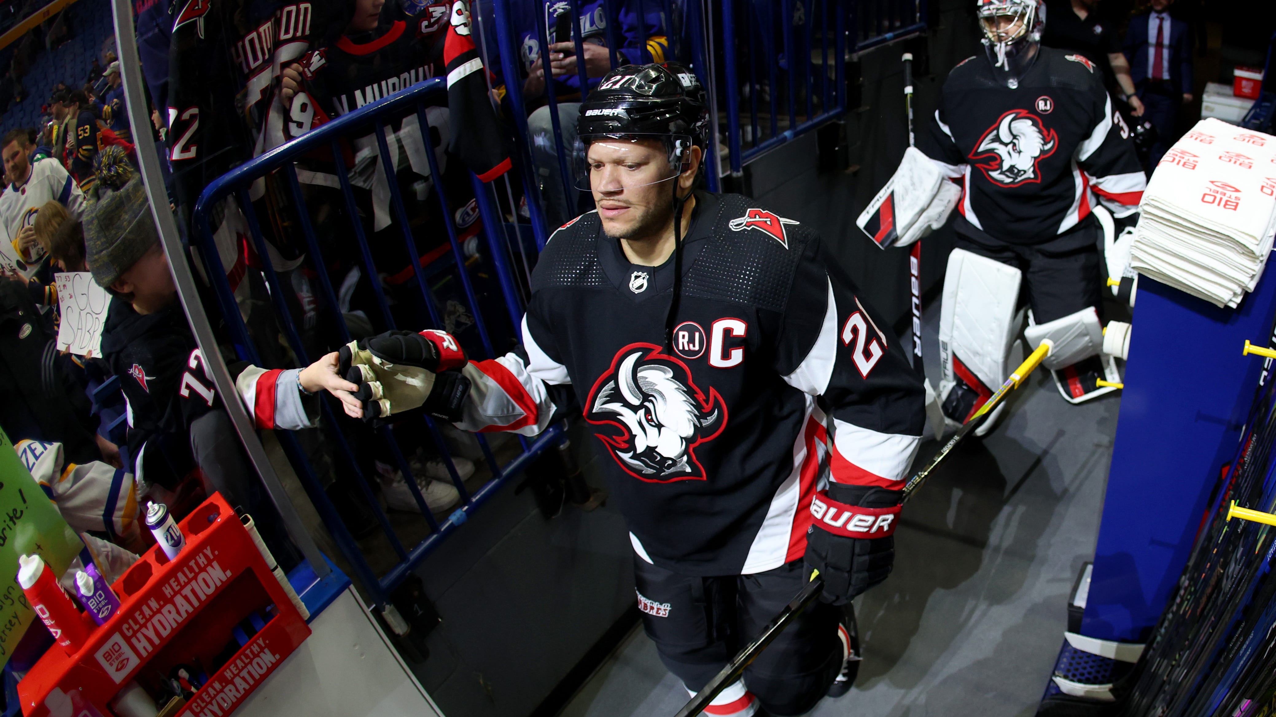 Sabres trade Kyle Okposo to Panthers