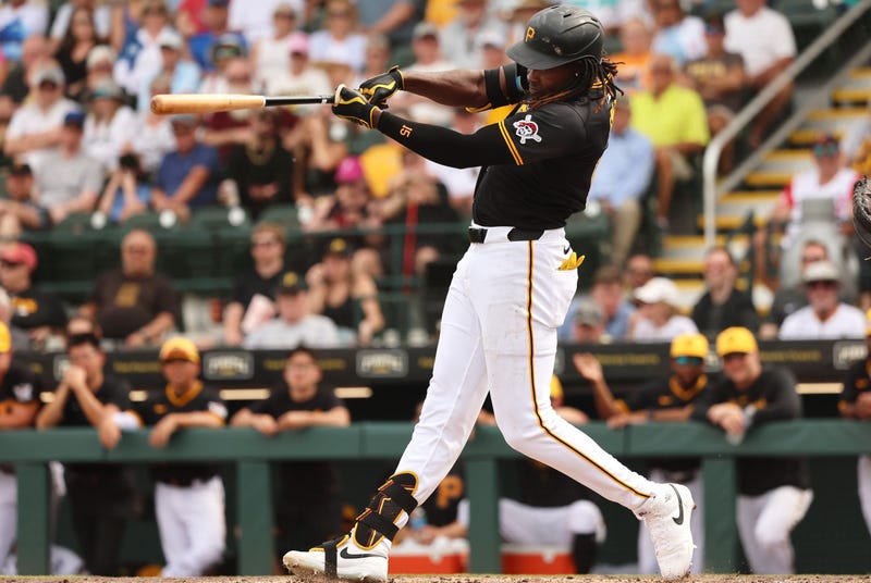 Pittsburgh Pirates shortstop Oneil Cruz (15) hits a home run during the fifth inning against the Toronto Blue Jays