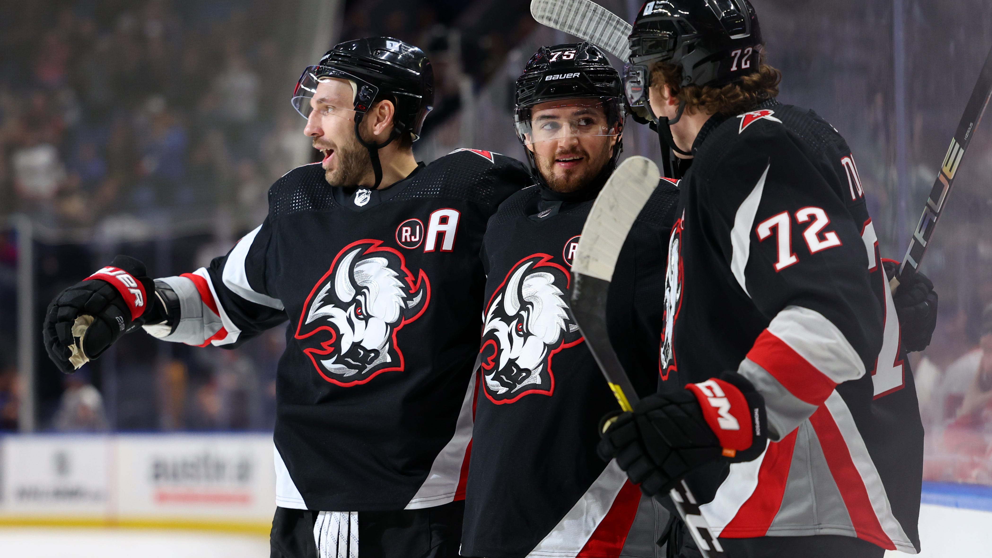 Sabres roll to big victory against Detroit