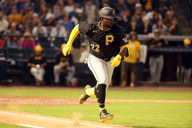 Andrew McCutchen running