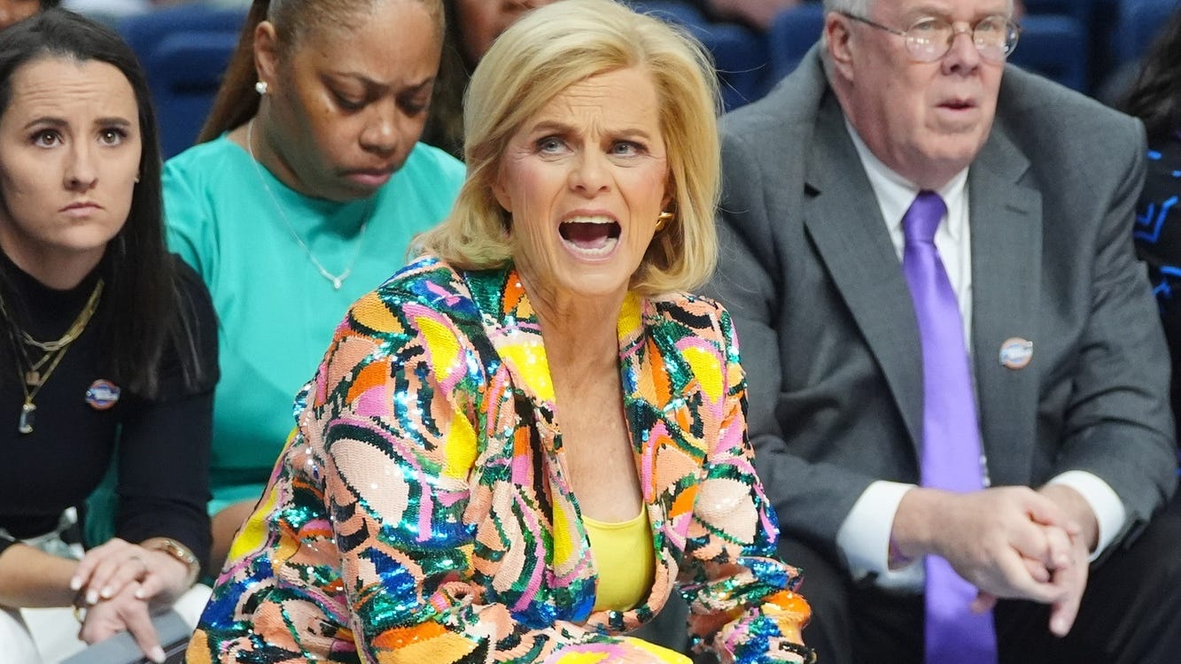 Watch: LSU's Kim Mulkey ribbed with 'Saturday Night Live' parody