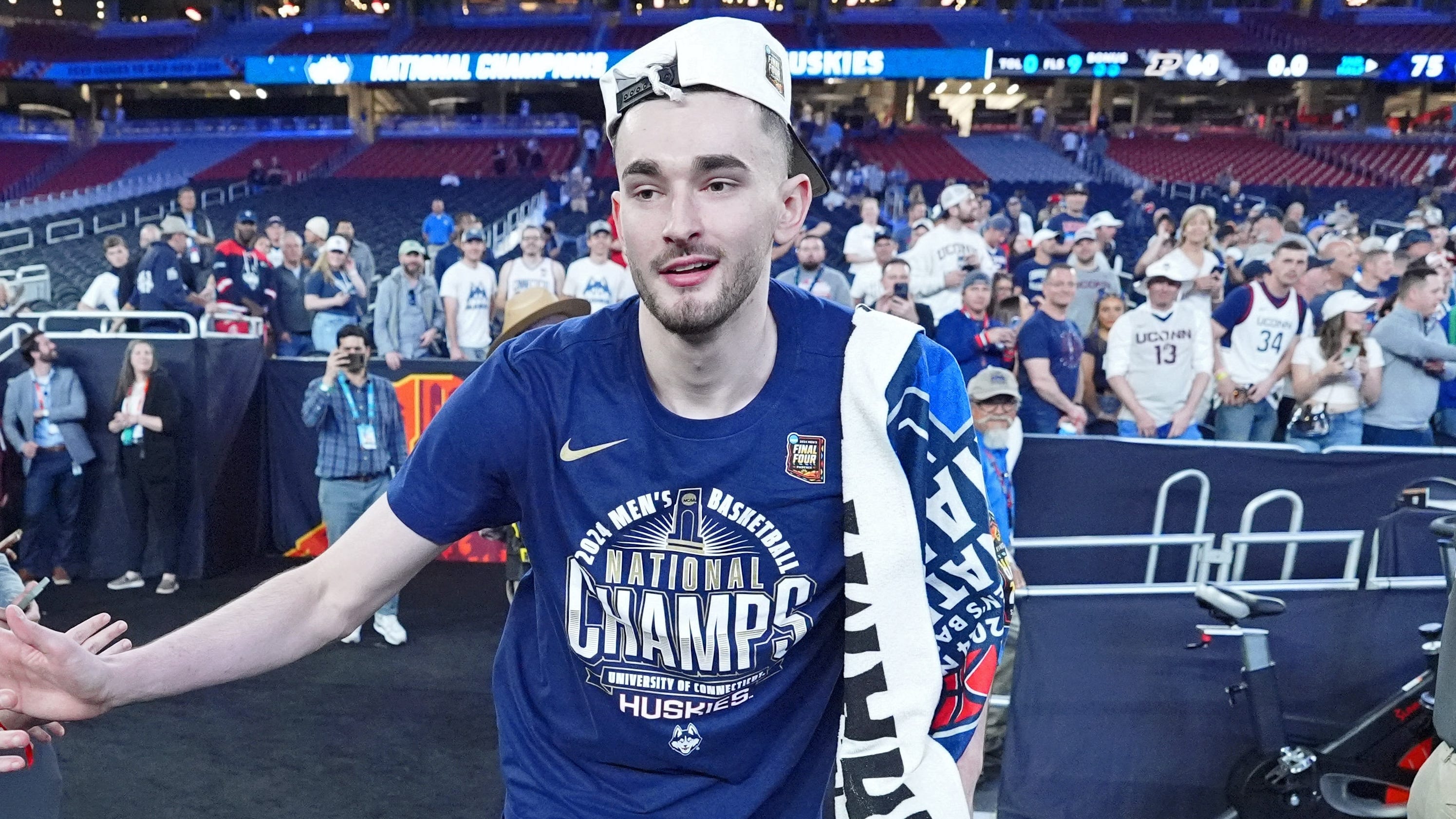 2024-2025 NCAAB Championship Betting Data: Early Insights on UConn, Duke and Kansas | BetQL