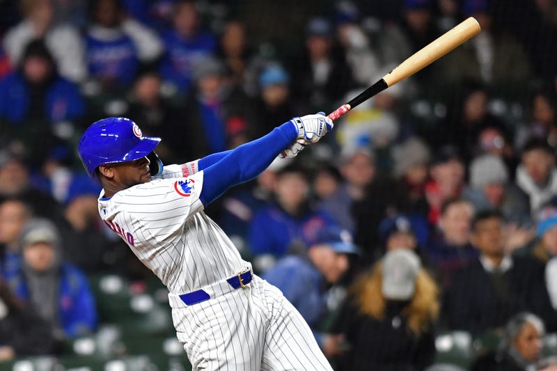 Alexander Canario swing with Cubs