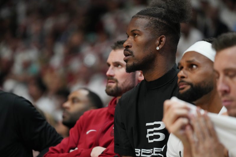 Could Jimmy Butler be the spark the Hawks need?