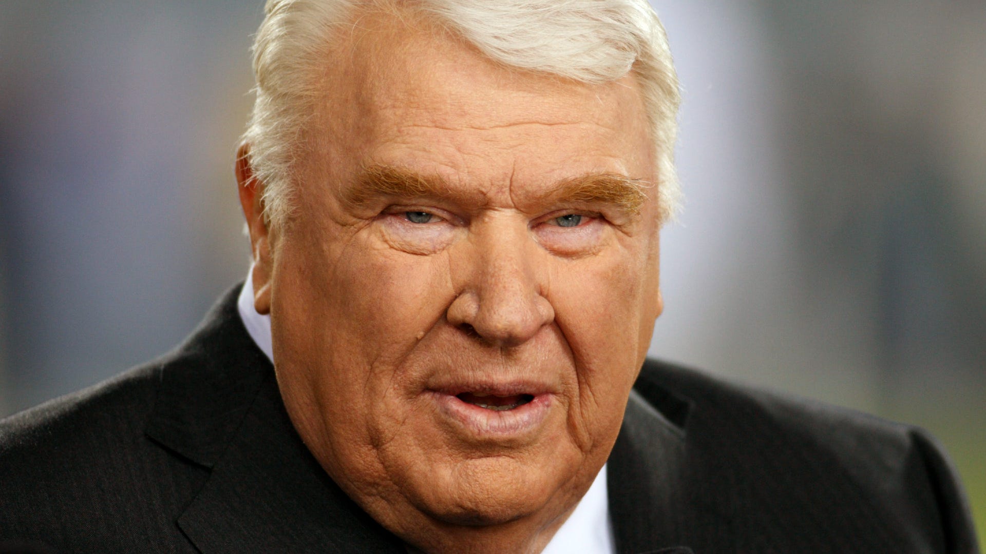 LeBron James, Patrick Mahomes, sports world mourn the loss of John Madden