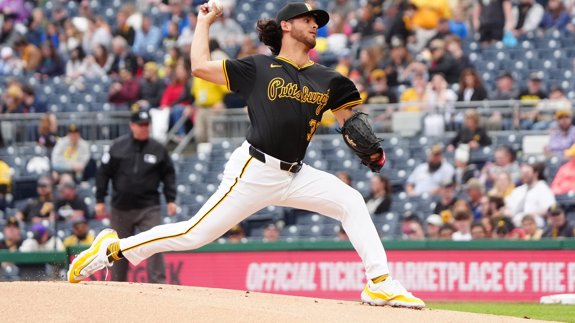 The secret to Jared Jones' success? Pissed off pitching