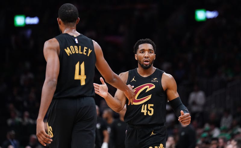 Cleveland Cavaliers Donovan Mitchell & Evan Mobley