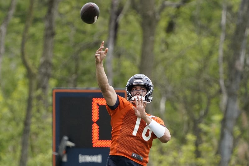 Caleb Williams throws the ball during Chicago Bears rookie minicamp at Halas Hall.