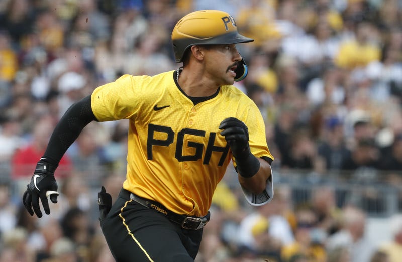 Nick Gonzales running after a hit