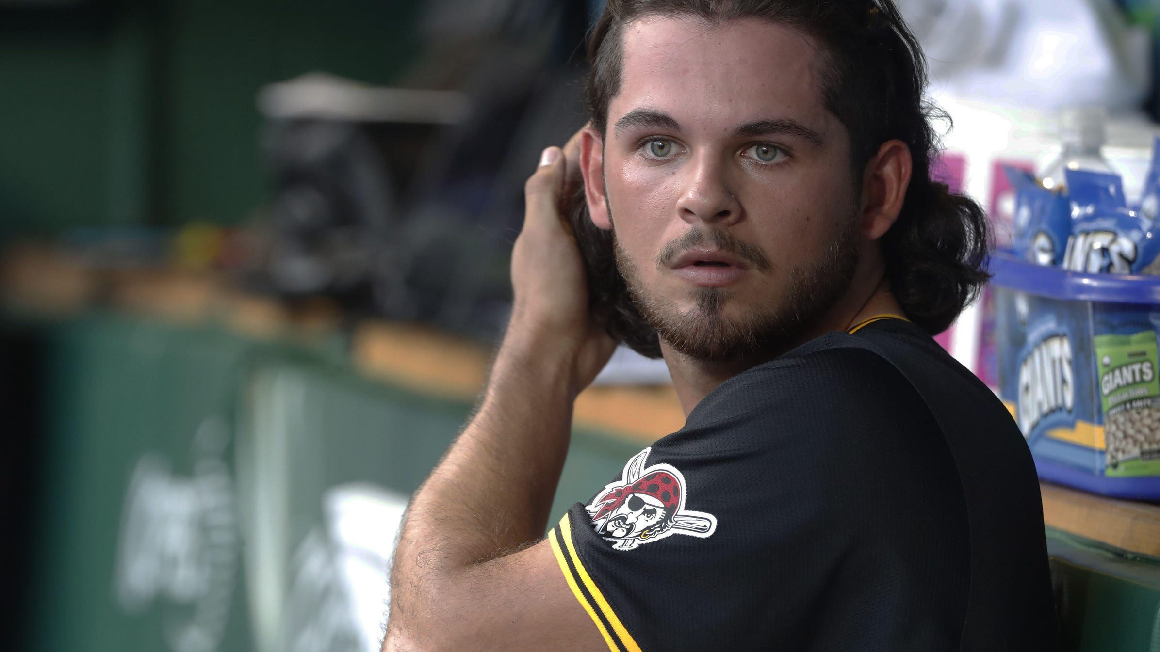 Jared Jones to IL, outfielder Joshua Palacios recalled