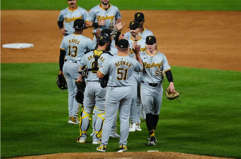 Pirates handshake line