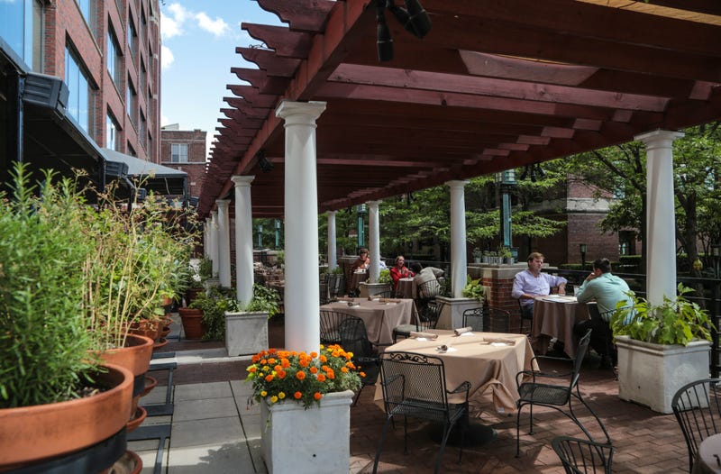 Diners dining