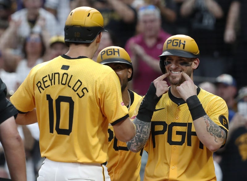 Pirates celebrate home run