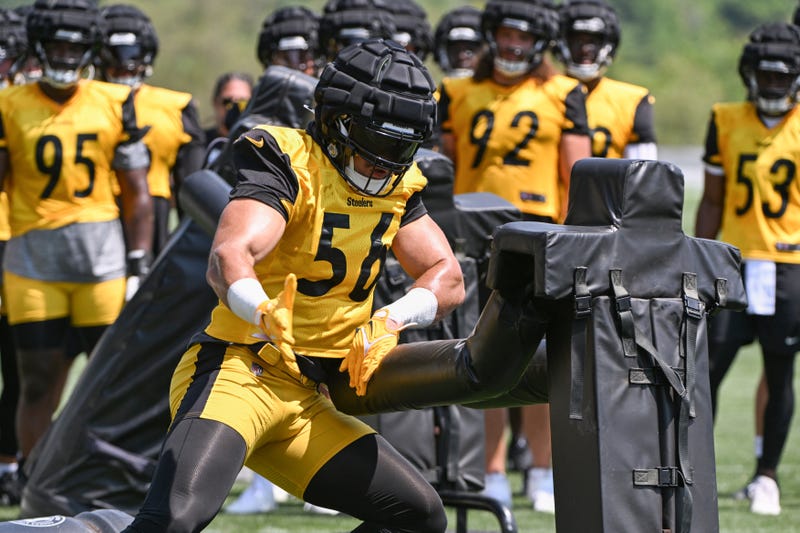 Alex Highsmith at practice