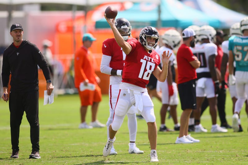 Atlanta Falcons quarterback Kirk Cousins (18) throws the football during a joint practice with the Miami Dolphins at Baptist Health Training Complex.