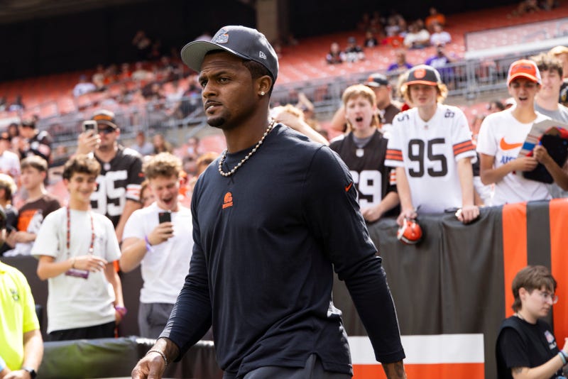 Cleveland Browns quarterback Deshaun Watson (4) walks out to the field before the game against the Minnesota Vikings at Cleveland Browns Stadium. 