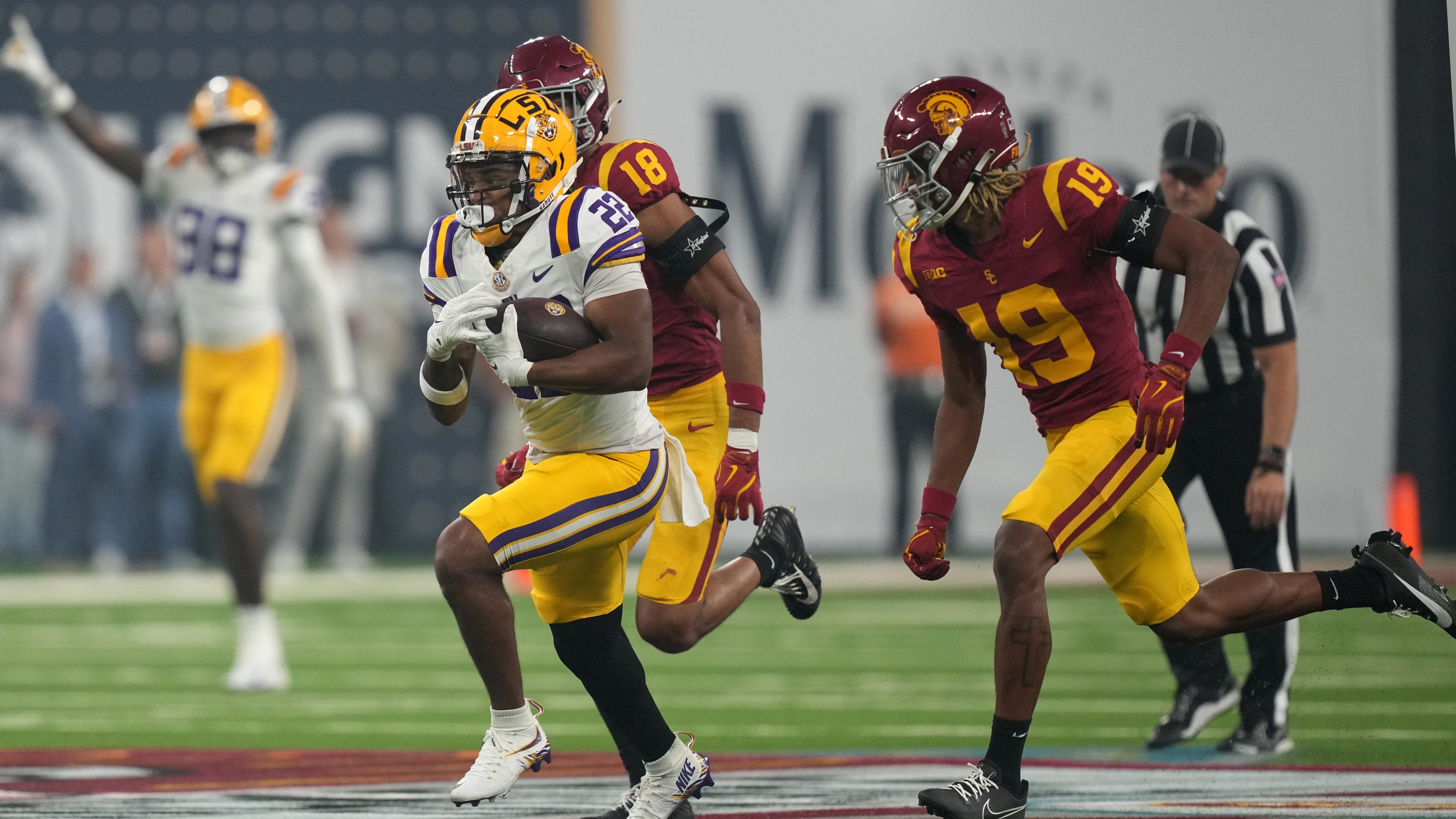 Report: LSU RB John Emery suffers another ACL injury