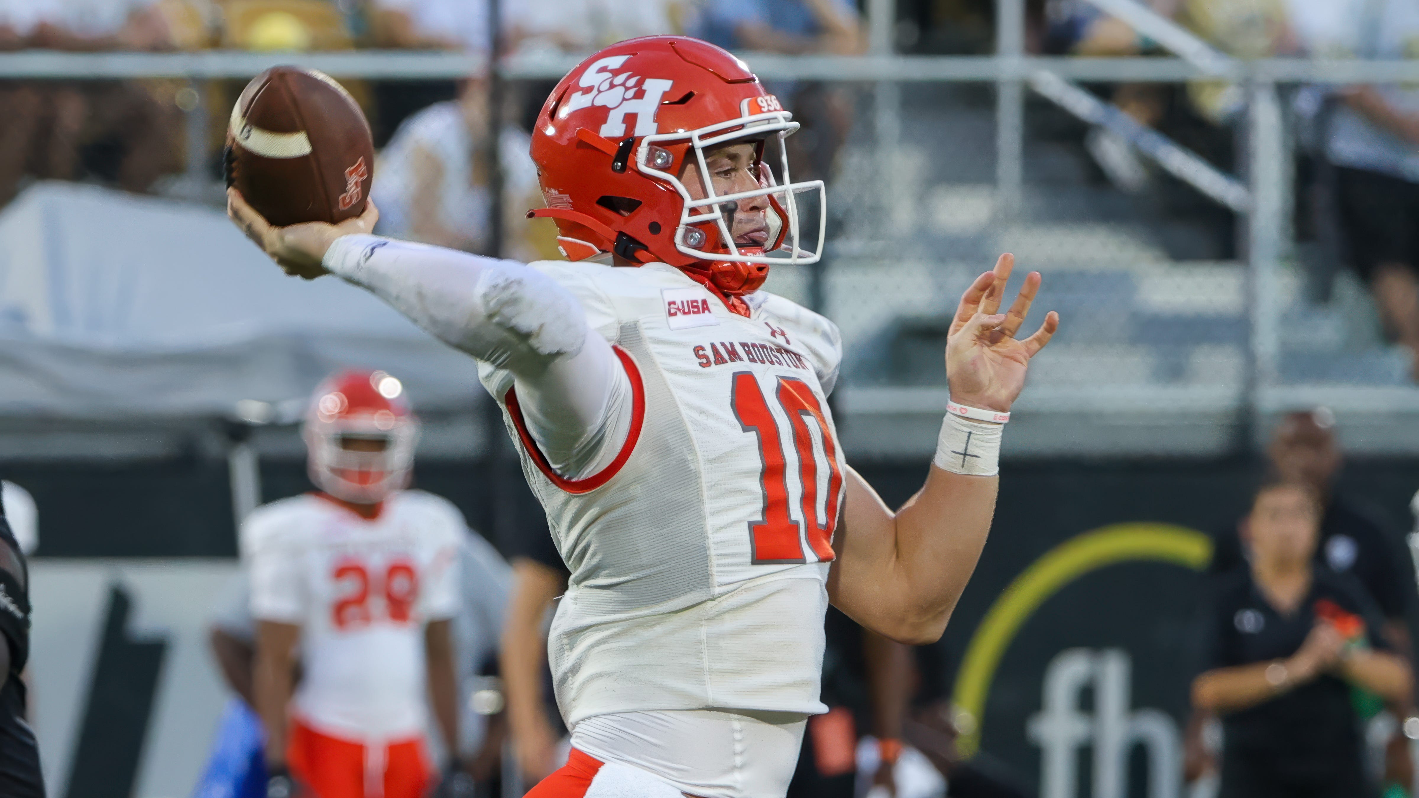 NCAAF Wednesday Slate Week 8 Picks: Western Kentucky vs. Sam Houston, UTEP vs. FIU | BetQL
