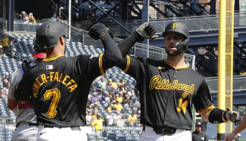 Joey Bart and Isiah Kiner-Falefa forearm smash