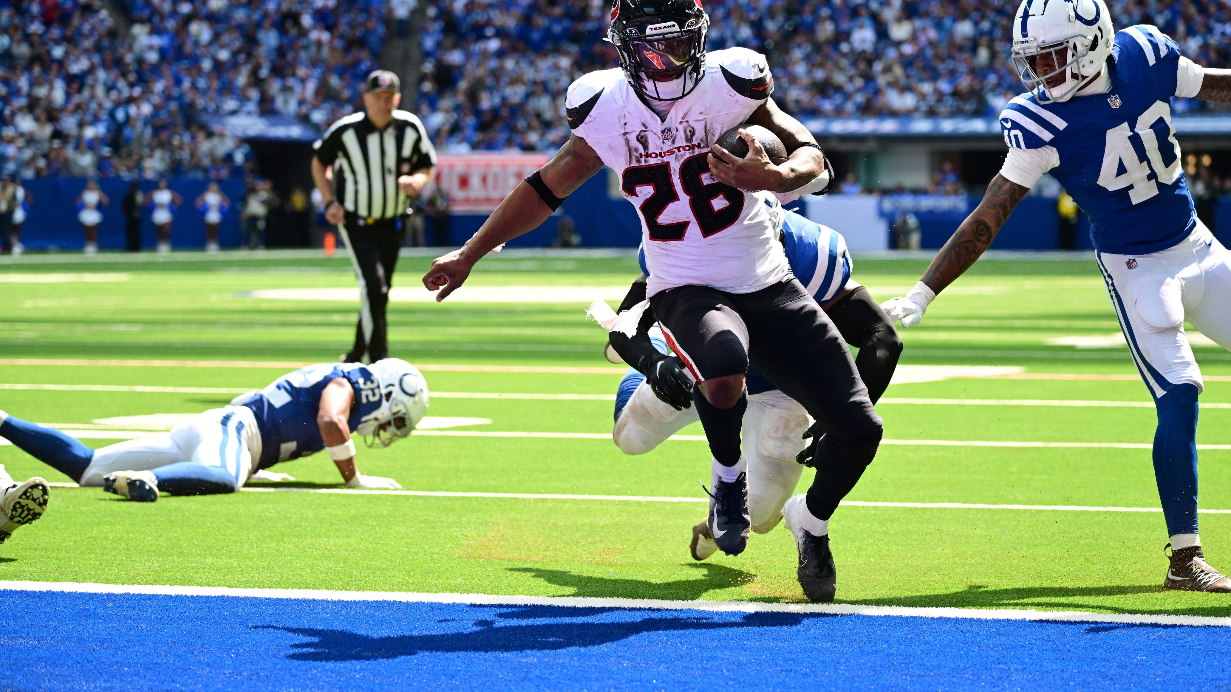 Joe Mixon, Stefon Diggs lead Texans past Colts in season opener