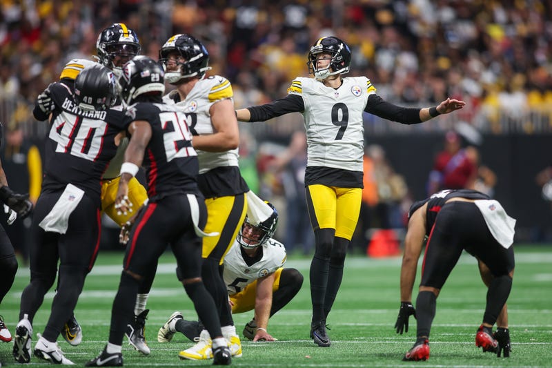 Chris Boswell kicking vs Atlanta