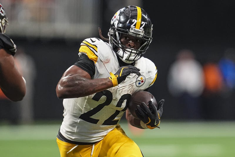 Najee Harris running vs Atlanta
