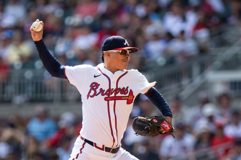 Atlanta Braves pitcher Jesse Chavez