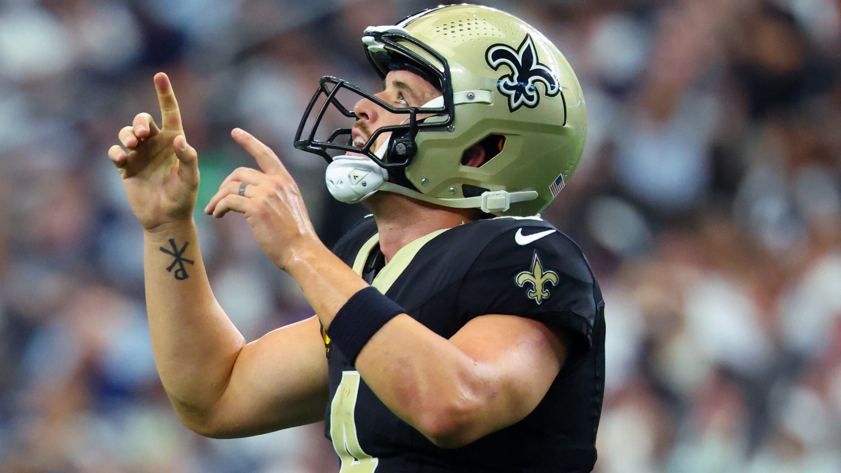 Best Bet: Derek Carr’s MVP Odds at +3500 and Rising – Get In Now | BetQL