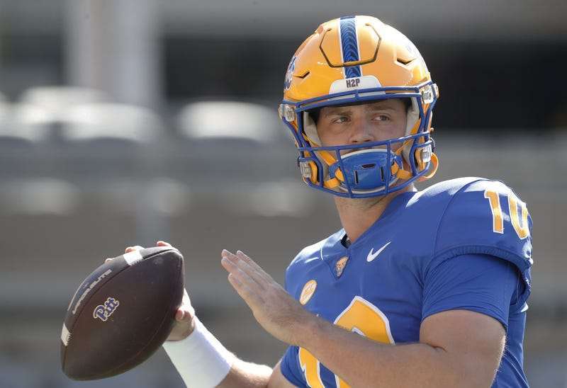 Eli Holstein throwing