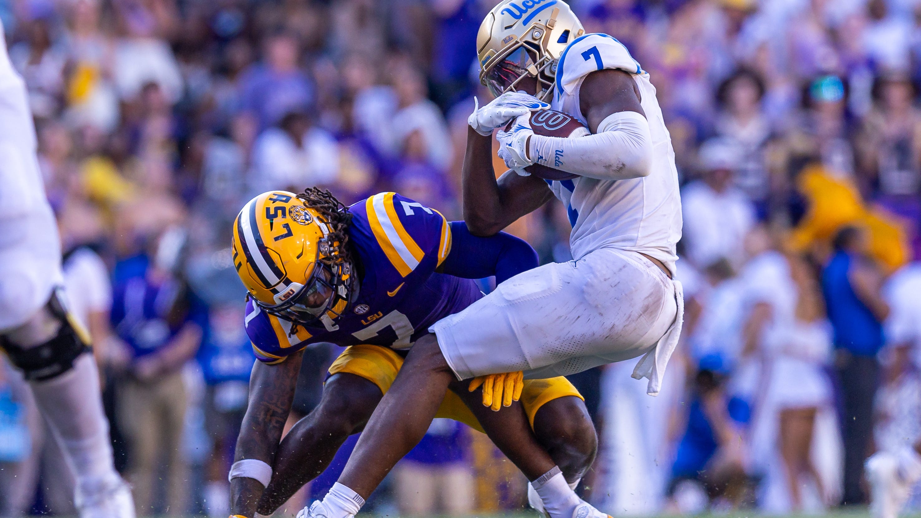 LSU LB Harold Perkins reportedly out for the season with a torn ACL