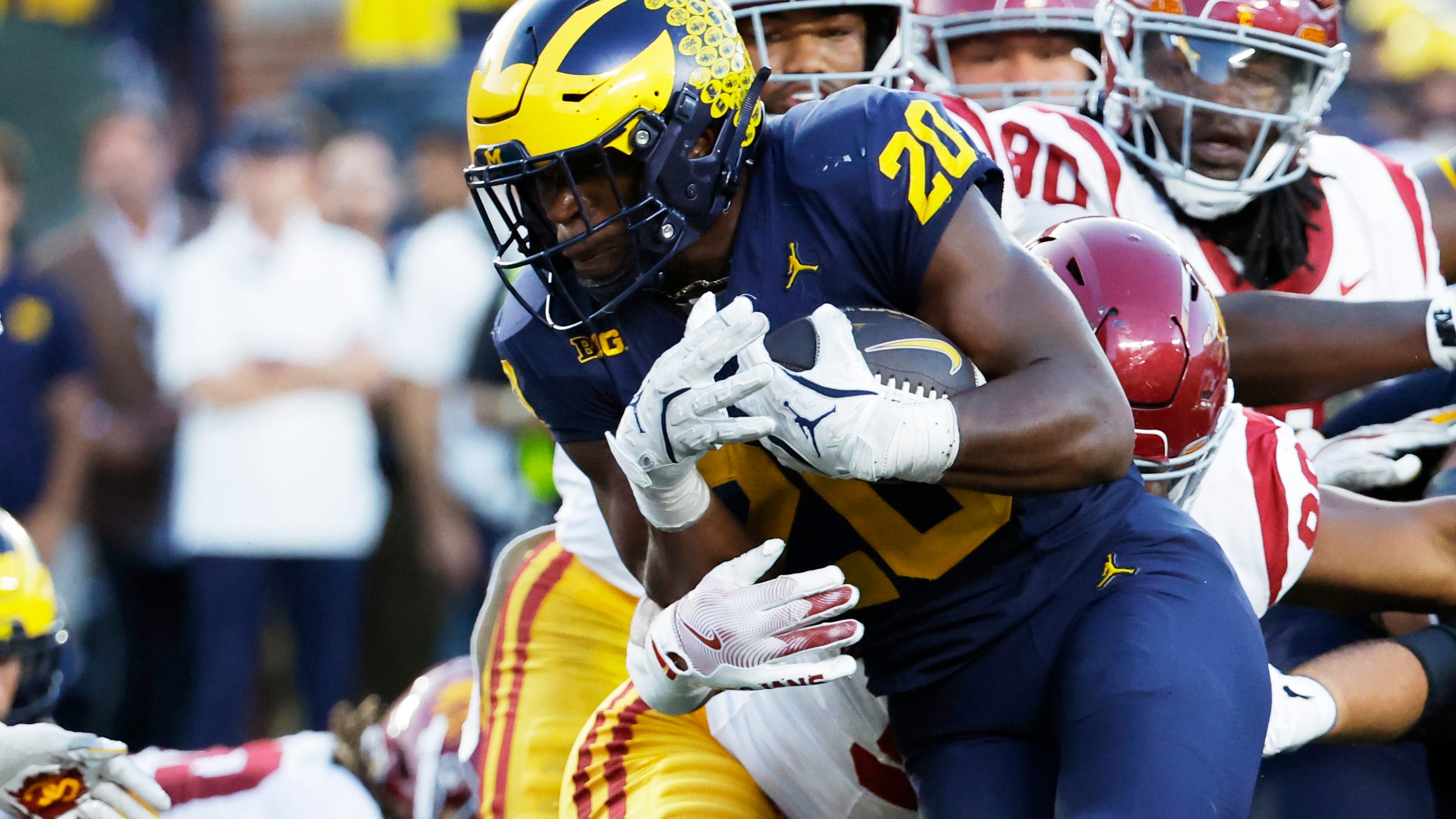 NCAAF Expert Picks for Week 5: Michigan, Eastern Michigan, and Illinois Headline Key Edges | BetQL