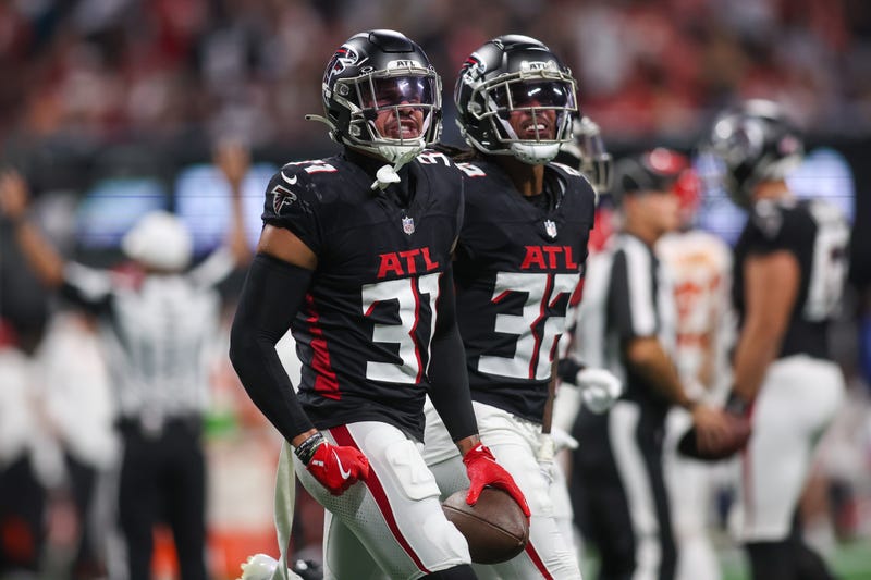 Atlanta Falcons safety Justin Simmons