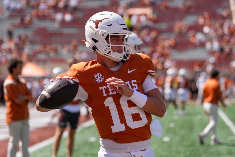 Texas Longhorns vs Mississippi State Bulldogs