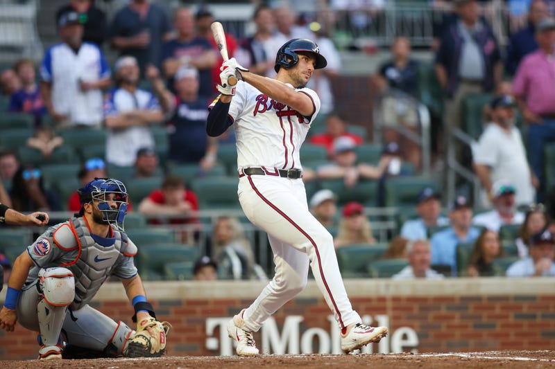 Why can't the Braves hit in the playoffs?