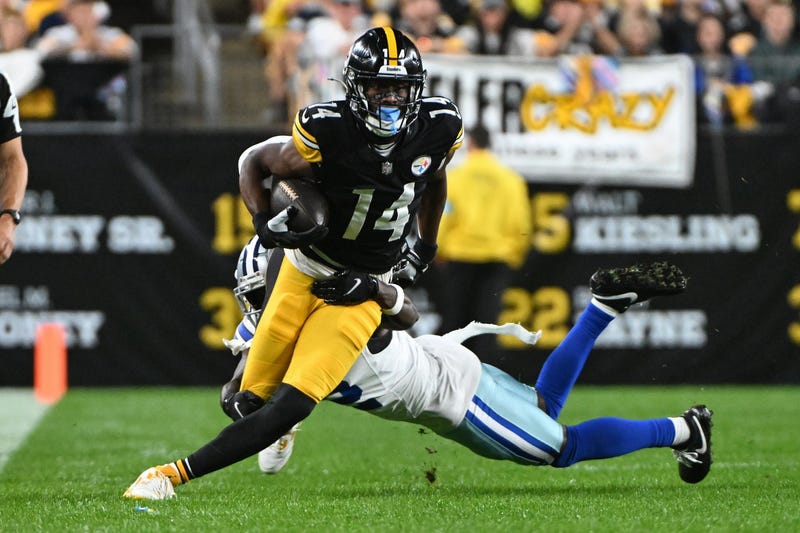 George Pickens running vs Dallas