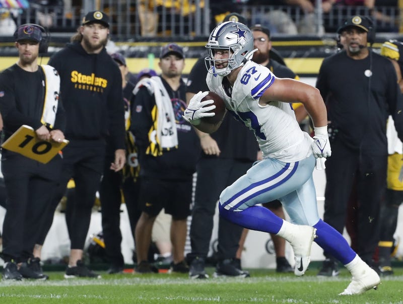Jake Ferguson with run vs Steelers