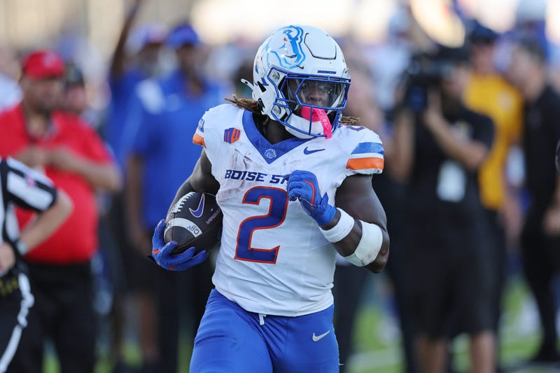 Oct 12, 2024; Honolulu, Hawaii, USA; Boise State Broncos running back Ashton Jeanty (2) cuts through the Hawaii Rainbow Warriors defense for a touchdown during the first quarter at Clarence T.C. Ching Athletics Complex. 