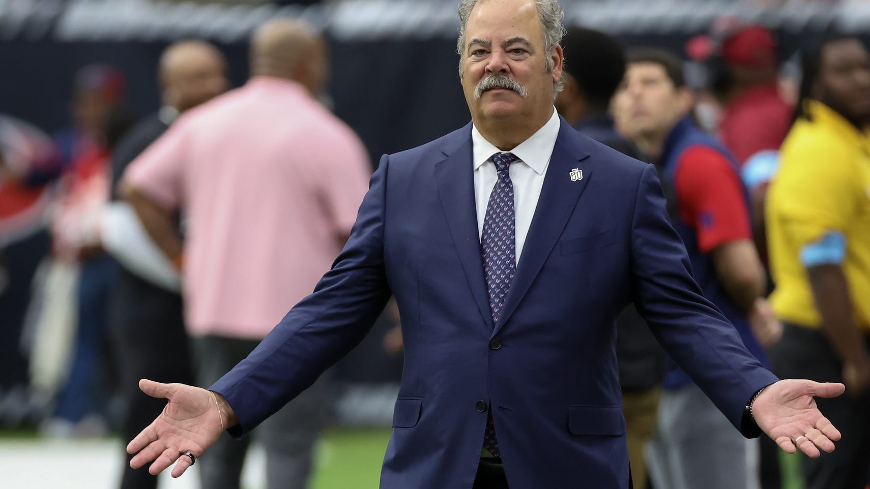 Texans CEO Cal McNair addresses stadium talks with season-ticket holders