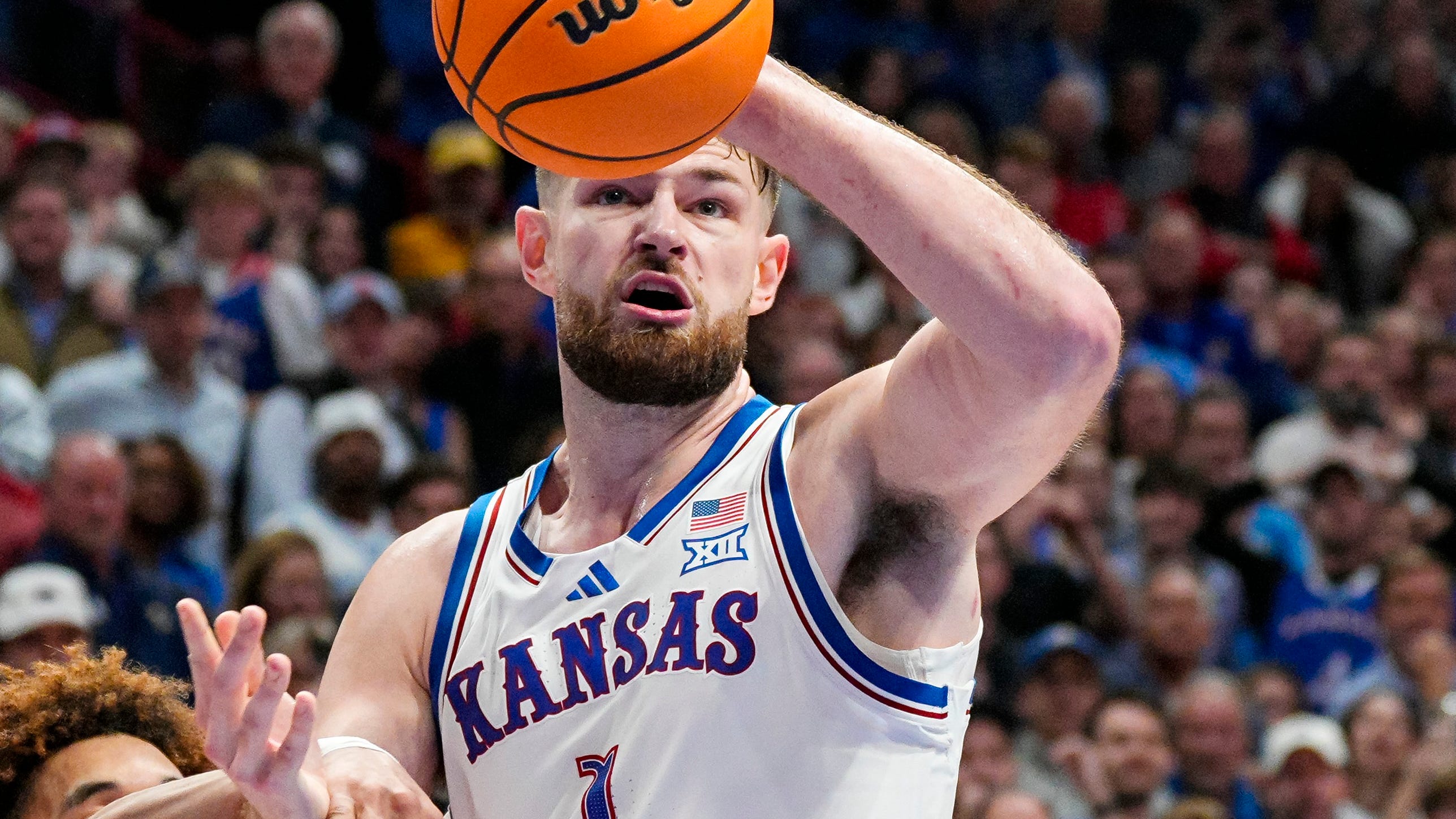 Kansas Needs More Than Hunter Dickinson to Win a National Title | BetQL