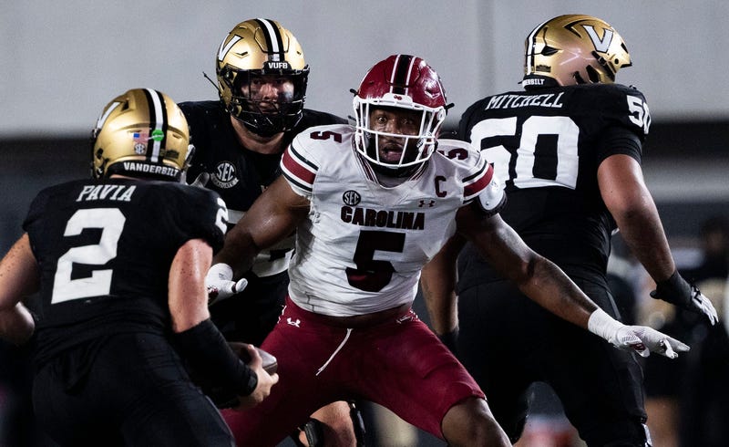 South Carolina DE Kyle Kennard