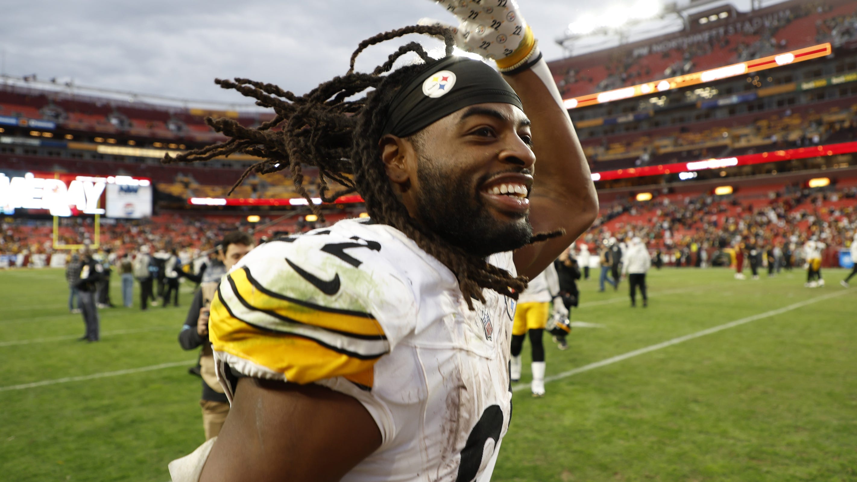 Notes & Quotes-fake punt, injuries, milestones, Mr. Jackson