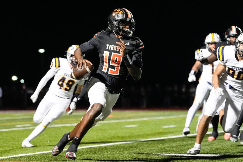 Belleville High School quarterback Bryce Underwood