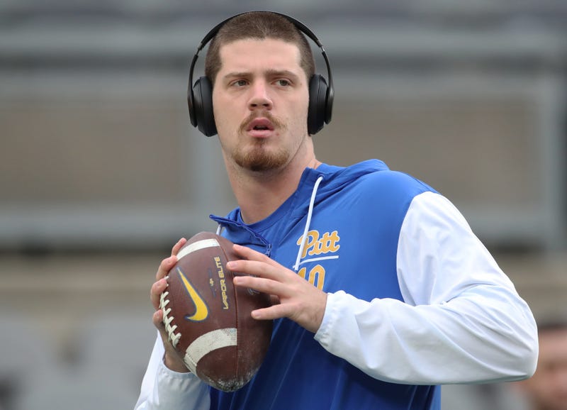Eli Holstein throwing for Pitt in warmups