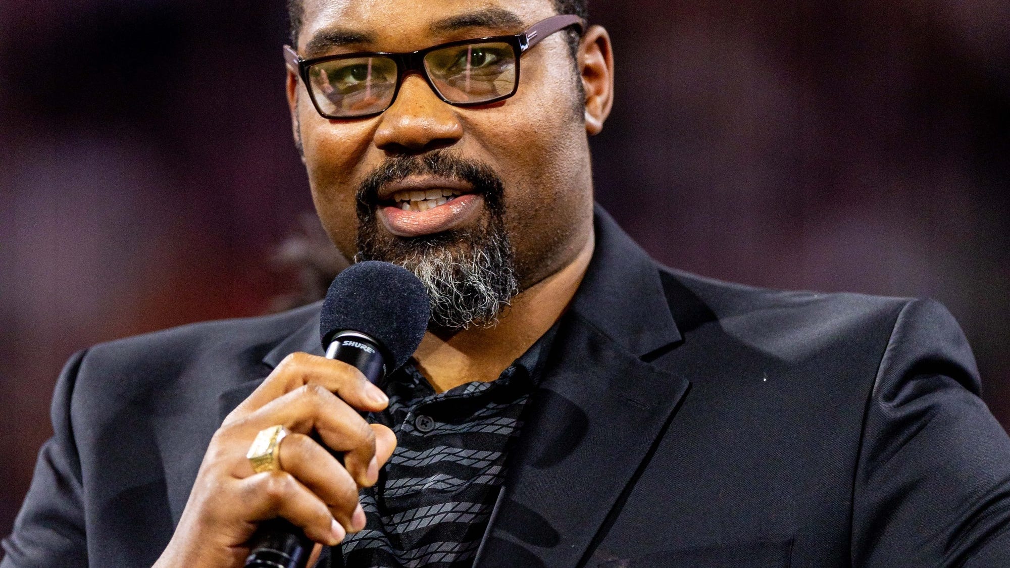 Jahri Evans playing waiting game for Saints staff and Hall of Fame class