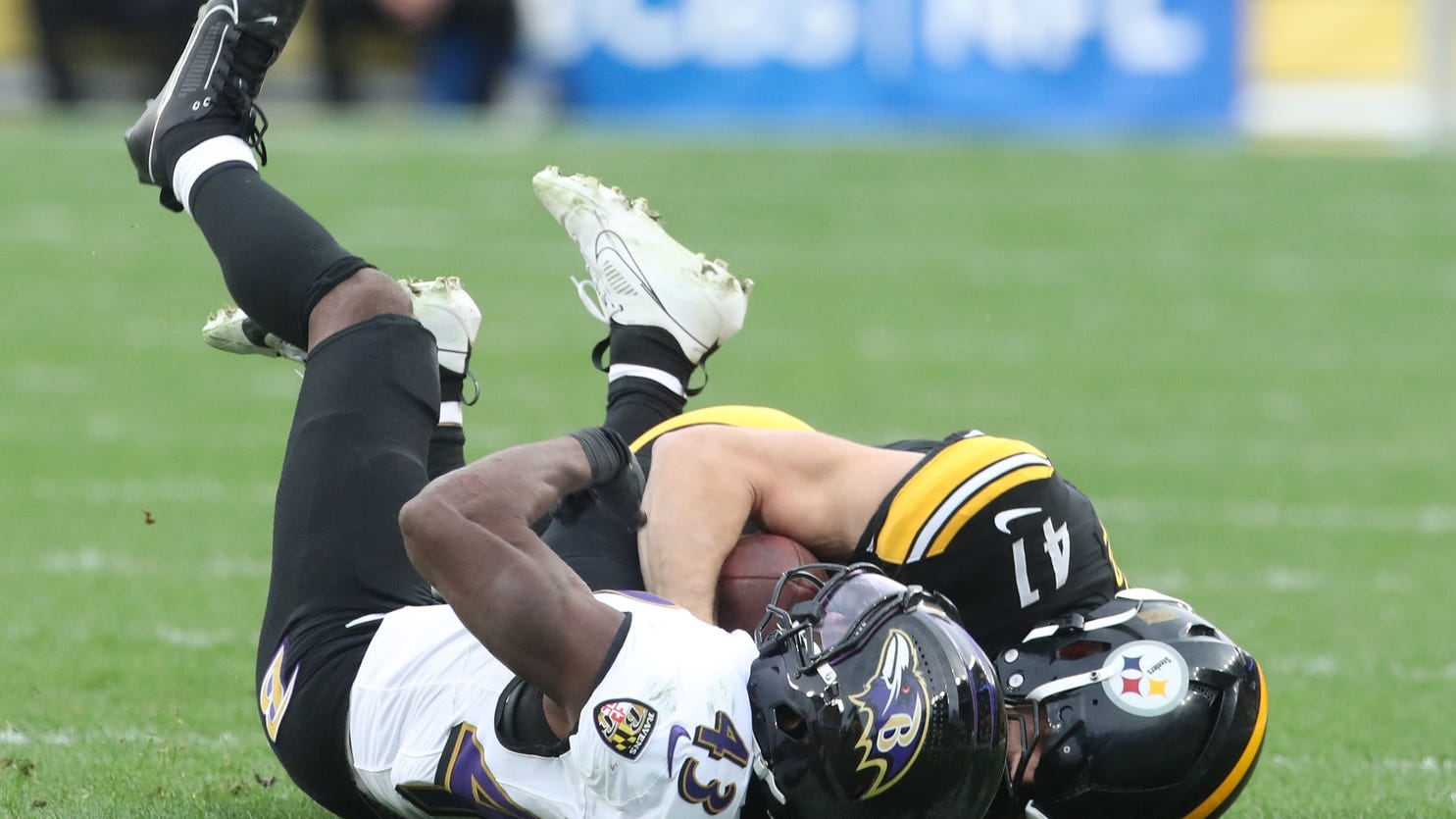 Notes & Quotes-Boz, Payton Wilson huge, 2pt stop, Fields