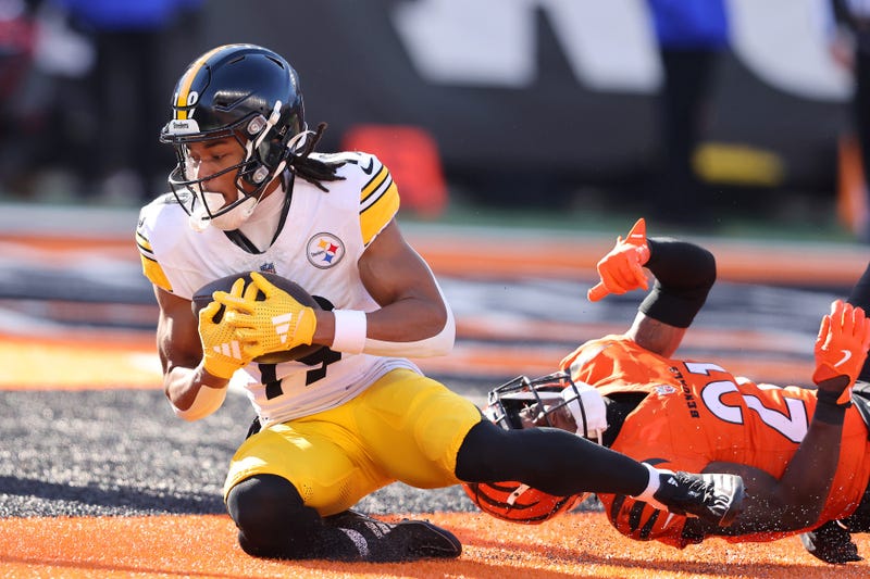 Calvin Austin diving TD v Cincinnati