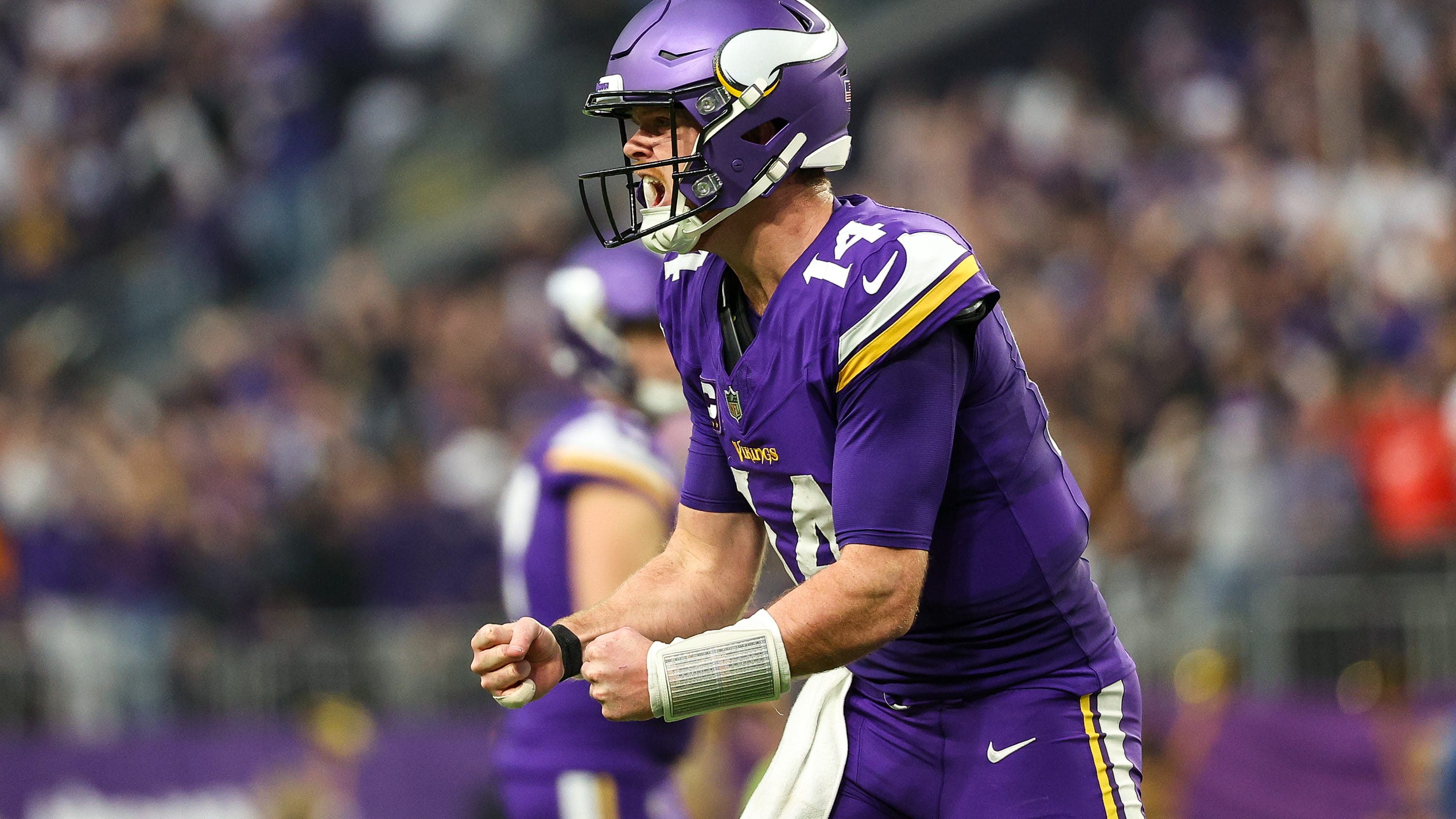 Staff Picks for Monday Night Football Week 15 Doubleheader | BetQL