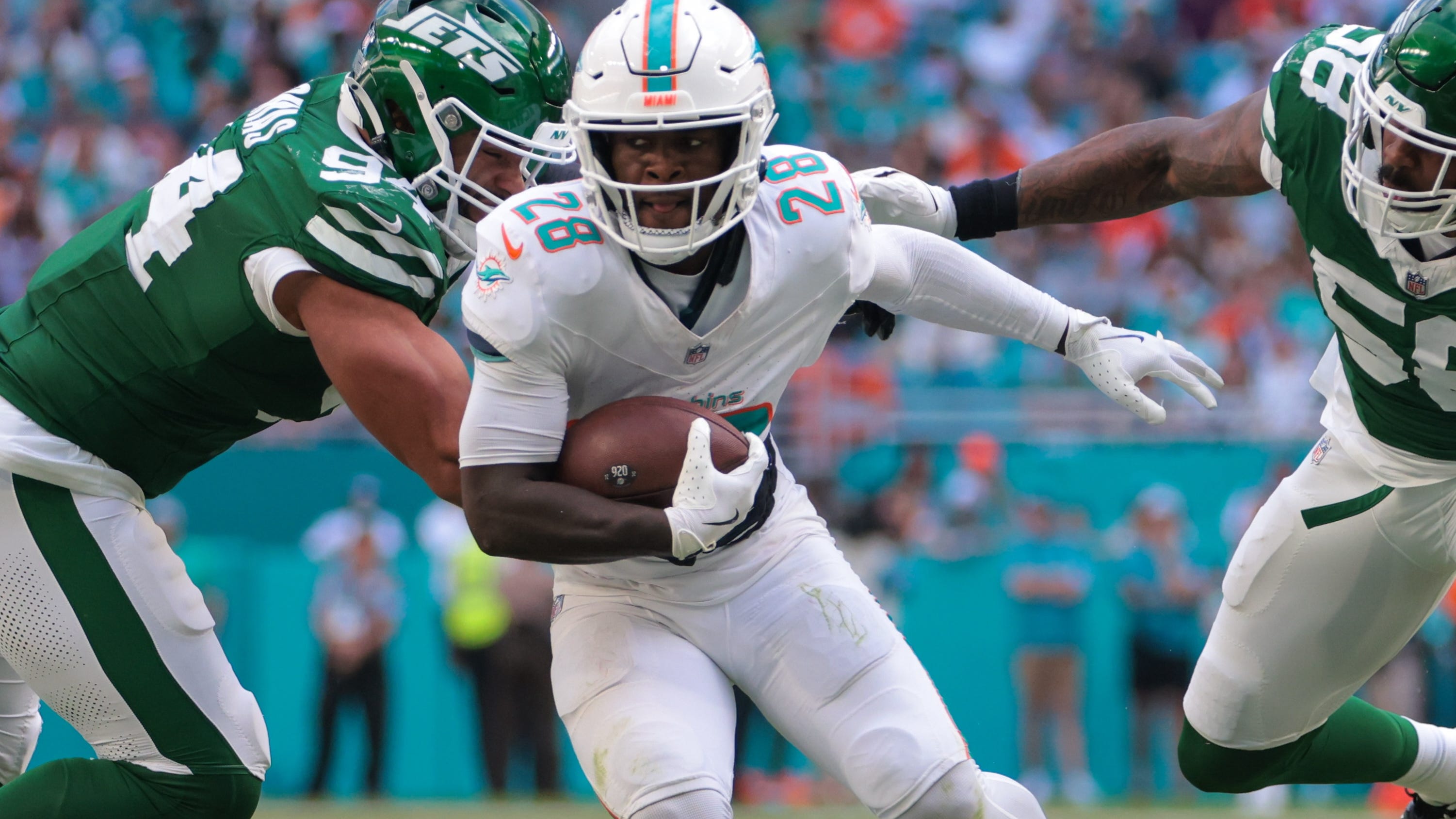 NFL Week 15 Player Prop Picks: Target Achane, Dowdle & Robinson | BetQL